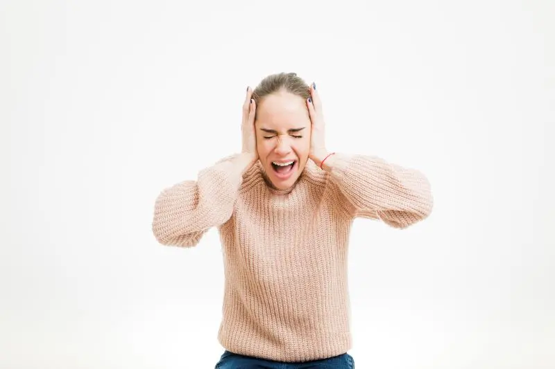 Handling Noise Sensitivity Handling Noise Sensitivity
